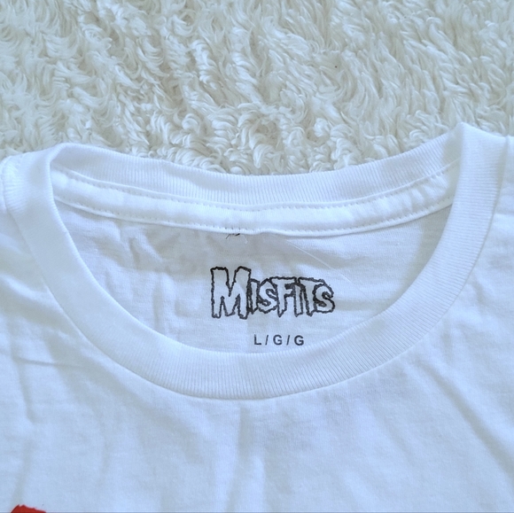 Misfits'🤪 Skeletal🦴 Crimson♥️ Ghost👻 Graphic Tee👕 - NWOT - Picture 4 of 11